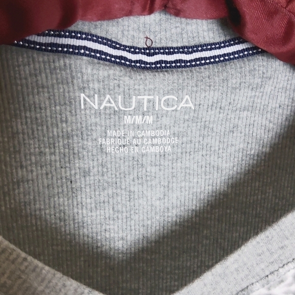 Nautica Women's Fleece Snow Flake PJ Top, Sweat Shirt Size M - Picture 2 of 4